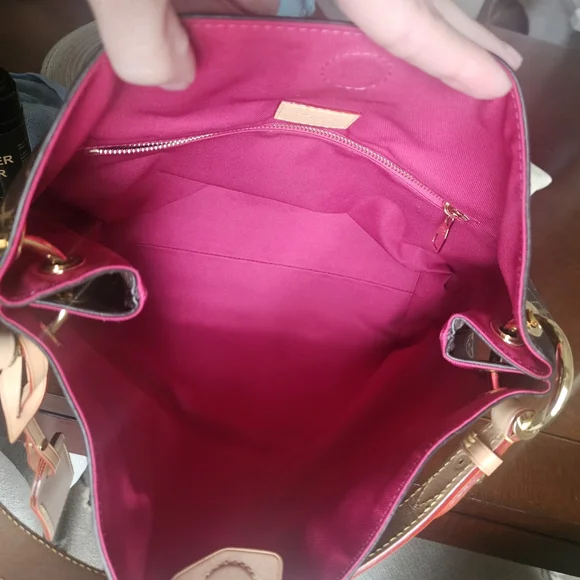 Louis Vuitton Graceful PM With Peony Interior EUC W/Box And Dustbag - Picture 7 of 12